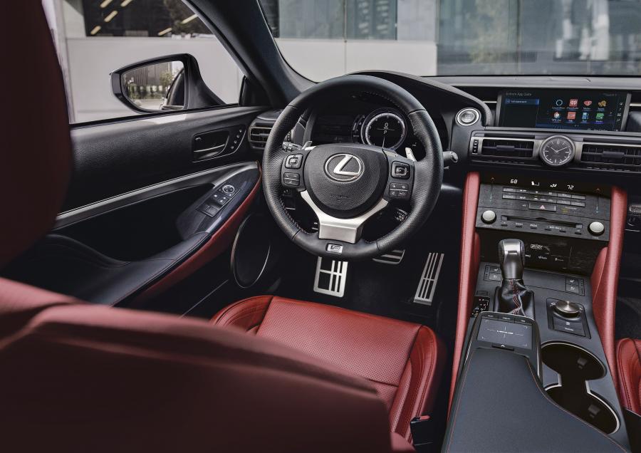  Lexus RC350 F-Sport 2018 года  (NA) (фото 8 из 13)